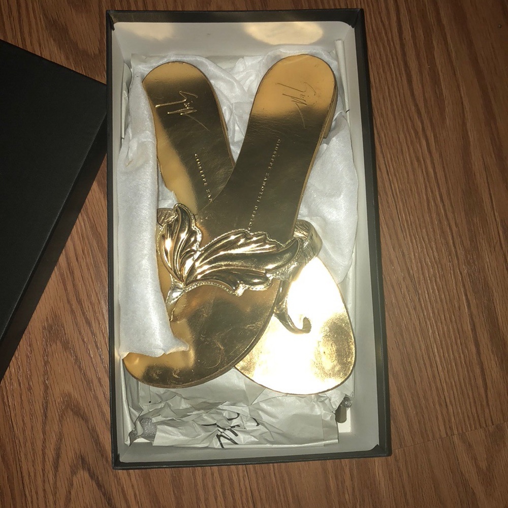 Gold Giuseppe flip flops